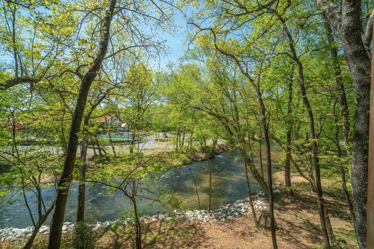 Riverfront Home Within Walking Distance Of 海伦 外观 照片