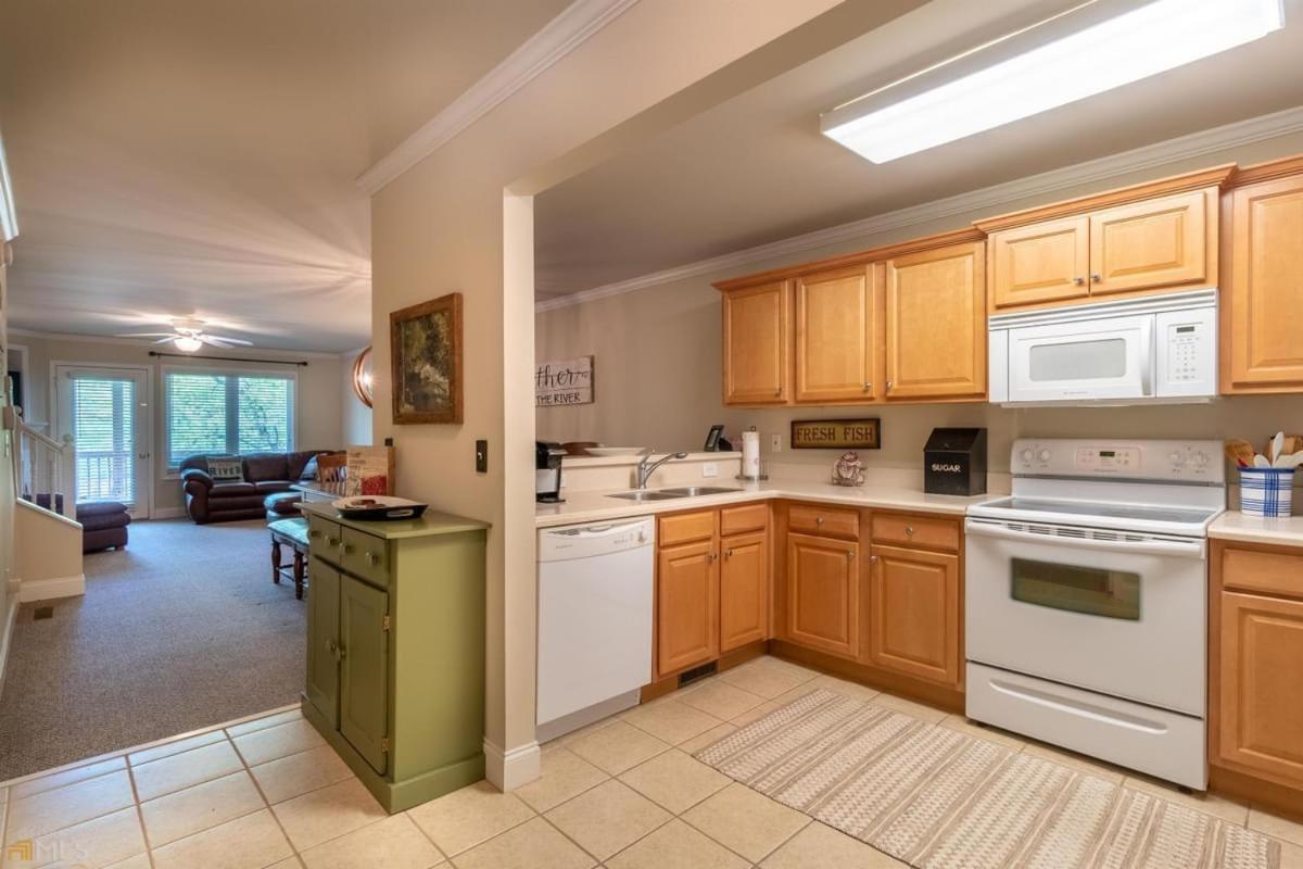 Riverfront Home Within Walking Distance Of 海伦 外观 照片